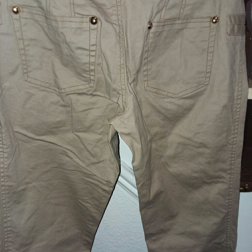 Women capri - Picture 2 of 3